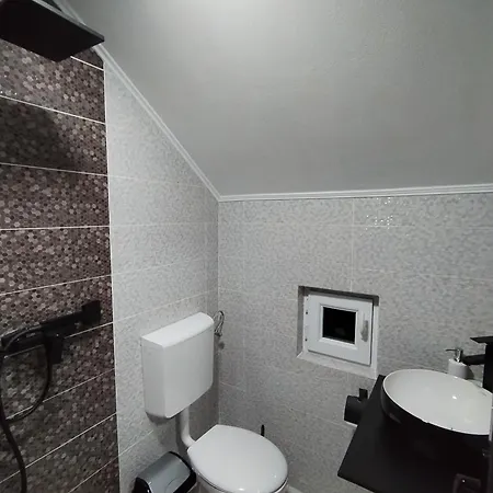 Vibe House Madisson