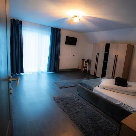 Holiday home Vibe House Madisson Brasov